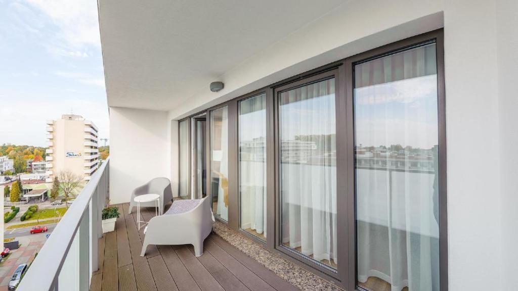 Nowy Apartament: Beachside Comfort with Modern Amenities Kolobrzeg Exterior photo
