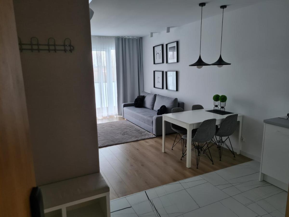 Nowy Apartament: Beachside Comfort with Modern Amenities Kolobrzeg Exterior photo